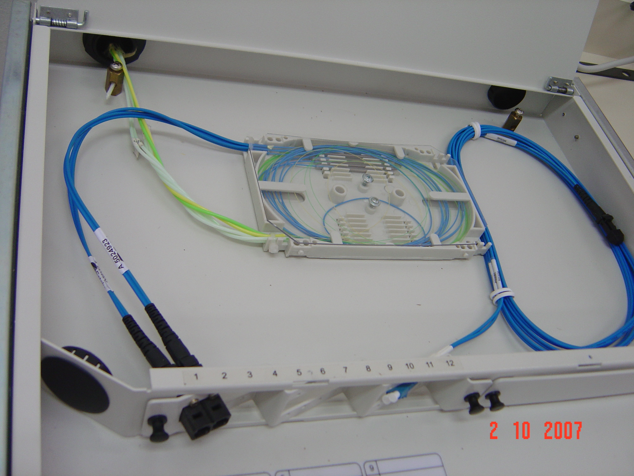 Instalação de um Distribuidor Óptico (DIO)